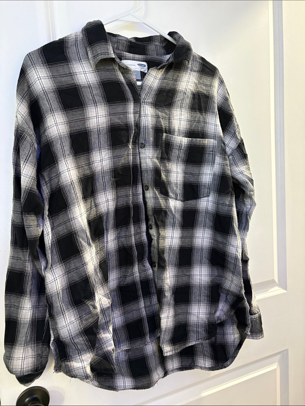Old Navy women’s boyfriend Classic Black & White Plaid Button-Up Shirt